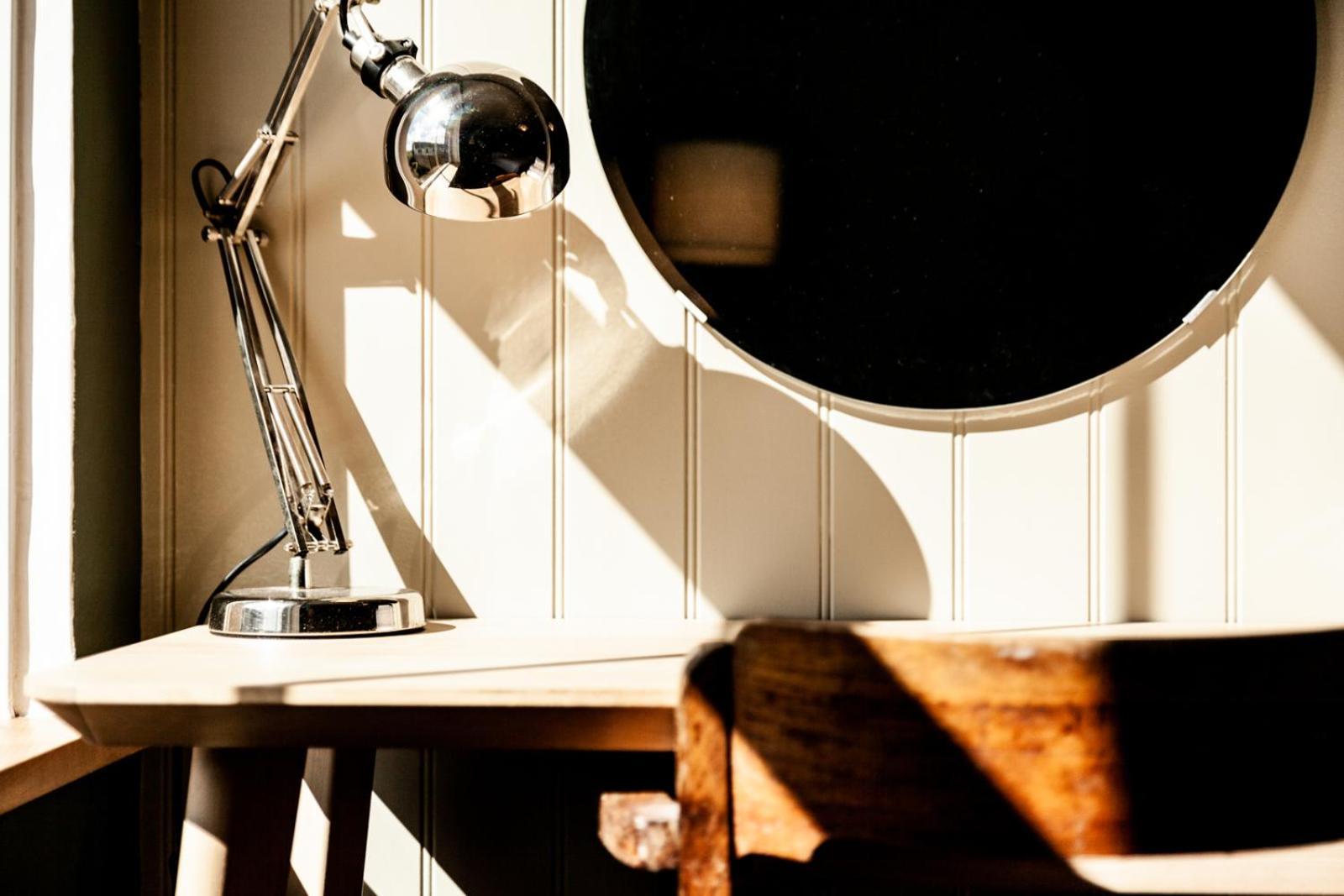 The Old Vicarage Bed & Breakfast Moylgrove Eksteriør bilde